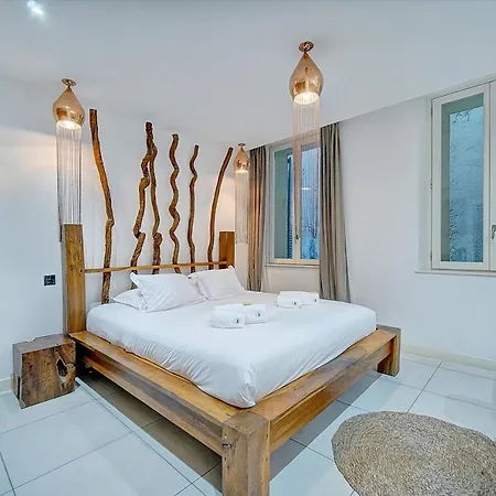 Magnifiques A 2 Pas Du Palais *