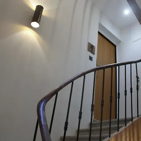 Magnifiques A 2 Pas Du Palais