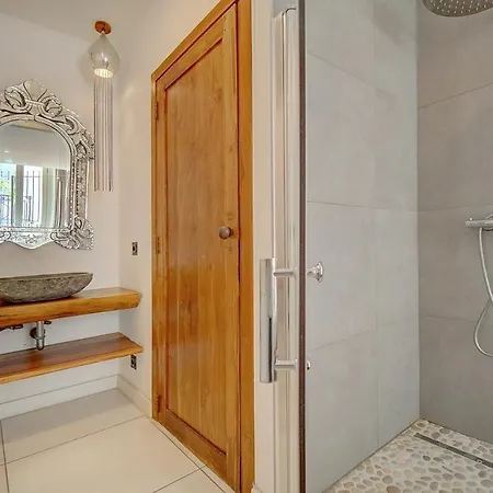 Appartement Magnifiques à 2 Pas Du Palais